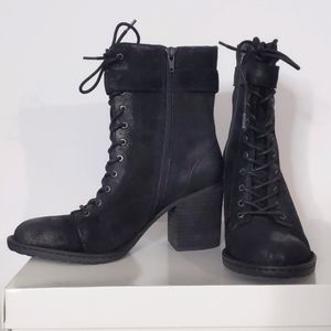 Born Suede Cass Block Heel Boots in Black Size 8.5 NWOT